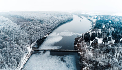 Narnia vil&aacute;g&aacute;ba kalauzolnak ezek a jegesedő Desed&aacute;r&oacute;l k&eacute;sz&uuml;lt k&eacute;pek