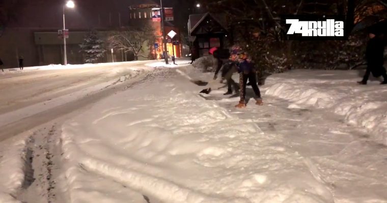 H&oacute;lap&aacute;tol&oacute; munk&aacute;sokba botlottunk - &Eacute;jszaka is ser&eacute;nyen takar&iacute;tj&aacute;k Kaposv&aacute;r utc&aacute;it - VIDE&Oacute;