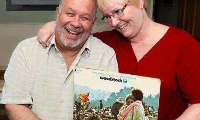 46 &eacute;v ut&aacute;n is egy&uuml;tt van a Woodstock lemezbor&iacute;t&oacute;j&aacute;r&oacute;l ismert p&aacute;r