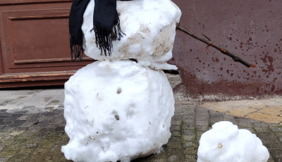 Meg&eacute;rkezett az idei első h&oacute;, &iacute;gy fogadt&aacute;k a kaposv&aacute;riak!