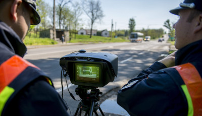 Cs&uuml;t&ouml;rt&ouml;k&ouml;n lesz a SpeedMarathon, ezeken a helyeken m&eacute;rnek a rendőr&ouml;k Kaposv&aacute;ron