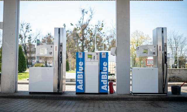 Kaposv&aacute;rt is el&eacute;rte az AdBlue hi&aacute;ny, sok d&iacute;zeles p&aacute;nikv&aacute;s&aacute;rl&aacute;sba kezdett