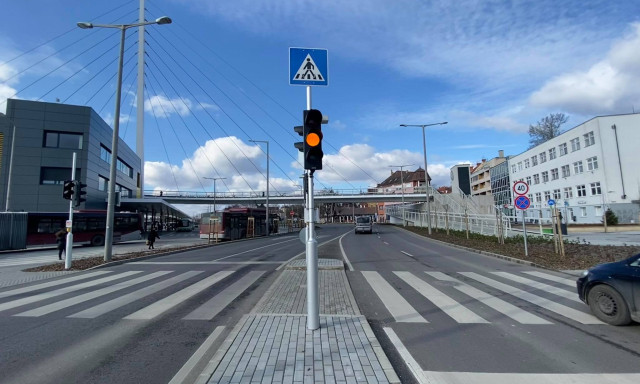 &Aacute;tad&aacute;sa &oacute;ta nem műk&ouml;dnek a l&aacute;mp&aacute;k a K&ouml;zleked&eacute;si K&ouml;zpontn&aacute;l