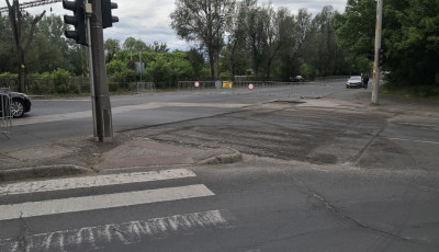 Igencsak igyekezni&uuml;k kell a munk&aacute;soknak, hogy d&eacute;lut&aacute;nra ne kelljen ker&uuml;lgetni ezeket a felmar&aacute;sokat!