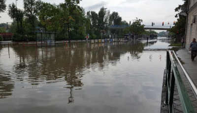 Bye-bye belv&aacute;rosi cs&oacute;nak&aacute;z&aacute;s! - V&eacute;gre megoldott&aacute;k a v&iacute;zelvezet&eacute;st a Budai Nagy Antalban