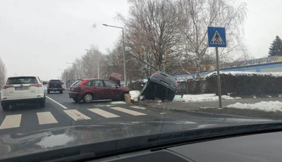 Front&aacute;lis &uuml;tk&ouml;z&eacute;s a Guba S&aacute;ndor utc&aacute;ban!