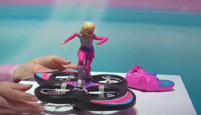 Barbie wifis okosotthont &eacute;s l&eacute;gdeszk&aacute;t kap - bezzeg a mi időnkben...