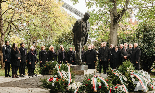 Ilyen volt az &#039;56-os megeml&eacute;kez&eacute;s Kaposv&aacute;ron - GAL&Eacute;RIA