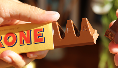 Győzőtt az igazs&aacute;g! - Visszakapja eredeti form&aacute;j&aacute;t a Toblerone