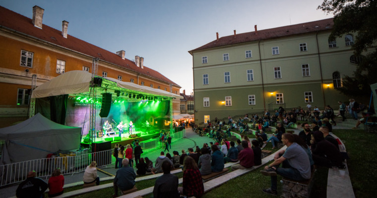 Lecsekkoltuk az első Kaposv&aacute;ri Zen&eacute;sztal&aacute;lkoz&oacute;t - GAL&Eacute;RIA