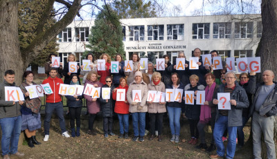 A sztr&aacute;jk alapjog - A Munk&aacute;csy pedag&oacute;gusai is tiltakoznak a korm&aacute;nyrendelet ellen