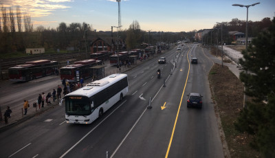 Megkezdődtek az elők&eacute;sz&uuml;letek - Festik az &uacute;j forgalmi s&aacute;vokat a belv&aacute;rosban