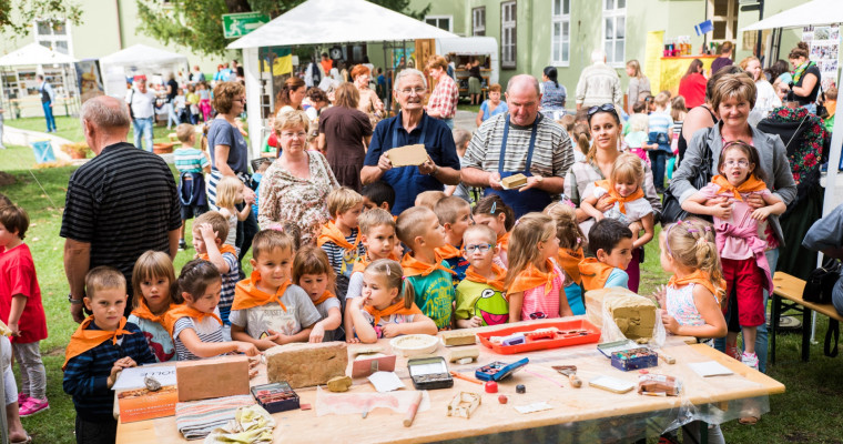 Minden &aacute;rus &eacute;s b&oacute;d&eacute; a hely&eacute;n - Elkezdőd&ouml;tt a 2018-as Mi&eacute;nk a v&aacute;ros! -  GAL&Eacute;RIA