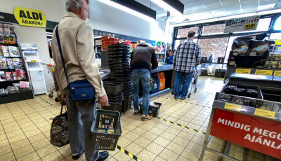 Szerd&aacute;n d&ouml;ntenek a v&aacute;s&aacute;rl&aacute;si idős&aacute;vok felold&aacute;s&aacute;r&oacute;l