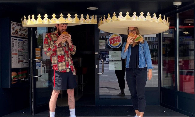 A Burger King sem megy a szomsz&eacute;dba k&ouml;z&ouml;ss&eacute;gi t&aacute;vols&aacute;gtart&aacute;s &ouml;tletek&eacute;rt