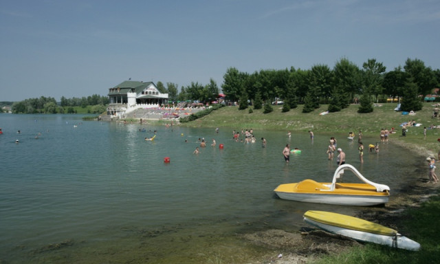 Eltűnt egy nő a gy&eacute;k&eacute;nyesi strandon