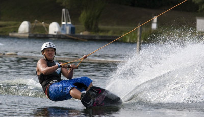 Wakeboard p&aacute;lya lesz a topon&aacute;ri strandon - m&aacute;jus 15-től lehet p&aacute;ly&aacute;zni az &uuml;zemeltet&eacute;s&eacute;re