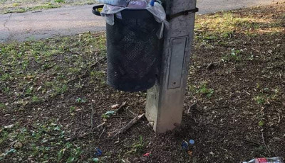 Hagy n&eacute;mi k&iacute;v&aacute;nnival&oacute;t maga ut&aacute;n a B&eacute;ke lak&oacute;telepi szem&eacute;thelyzet