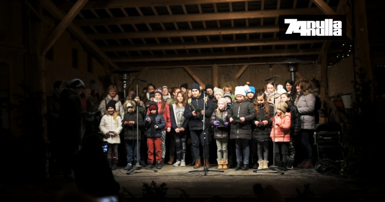 Eg&eacute;szen egyedi Halleluja zengett a Berzsenyisek &aacute;ltal a Kossuth t&eacute;ren - VIDE&Oacute;