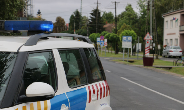 Trag&eacute;dia Balatonm&aacute;riaf&uuml;rdőn - 72 &eacute;ves nőt g&aacute;zolt egy szem&eacute;lyvonat