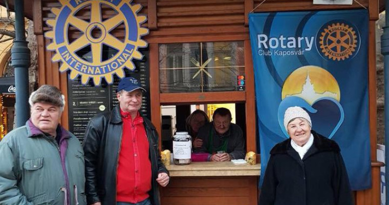 A Rotary Club J&oacute;t&eacute;konys&aacute;gi kolb&aacute;sz s&uuml;t&eacute;ssel t&aacute;mogatta A Nagy Kaposv&aacute;ri &Ouml;sszefog&aacute;st