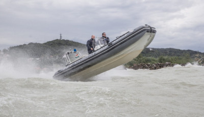 K&eacute;t kilom&eacute;terre a partt&oacute;l szedtek &ouml;ssze magatehetetlen SUP-osokat a Balatonon