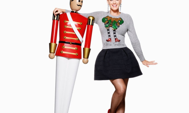 Kaposv&aacute;ron is kaphat&oacute;ak a Katy Perry kar&aacute;csonyi klipj&eacute;ben l&aacute;tott H&amp;M-es hacuk&aacute;k!