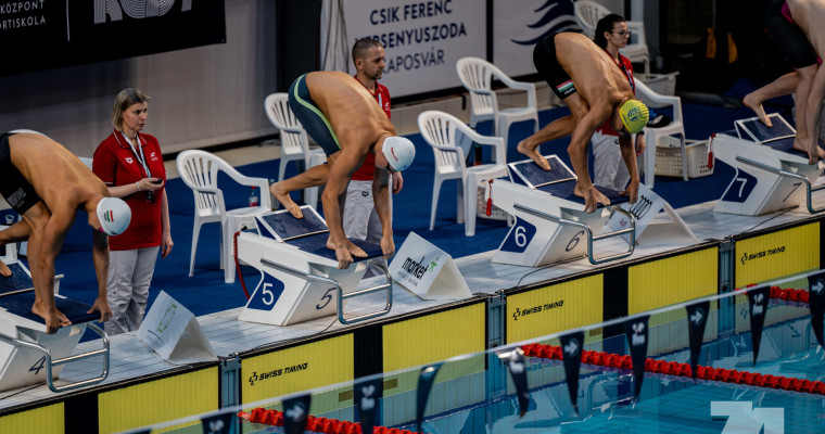 Olimpiai &eacute;s vil&aacute;gbajnokok a kaposv&aacute;ri medenc&eacute;kben - D&uuml;b&ouml;r&ouml;g az &Uacute;sz&oacute; OB - GAL&Eacute;RIA