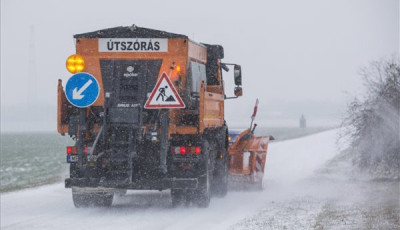 Behavaz&oacute;dott eg&eacute;sz Somogy - citrom figyelmeztet&eacute;s, 33 h&oacute;kotr&oacute; dolgozik