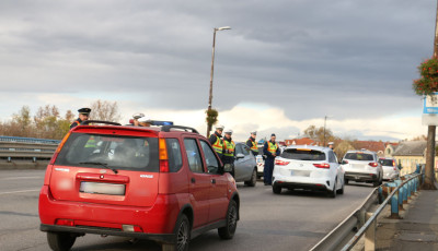 Eg&eacute;sz h&eacute;ten razzi&aacute;zik a rendőrs&eacute;g az utakon, lecsapnak az ittas sofőr&ouml;kre