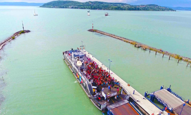 Ilyet m&eacute;g tuti nem l&aacute;tt&aacute;l! - Fitness a Balaton k&ouml;zep&eacute;n