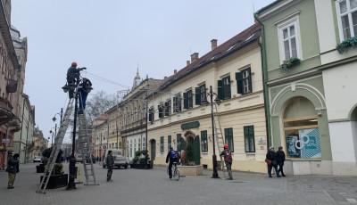 Az utols&oacute; f&eacute;nyf&uuml;z&eacute;rek is leker&uuml;ltek a h&eacute;ten a belv&aacute;rosban