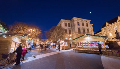 Az &aacute;rusok &eacute;s b&oacute;d&eacute;k a hely&uuml;k&ouml;n! - Mutatjuk a Kaposv&aacute;ri Advent teljes programj&aacute;t &eacute;s felhozatal&aacute;t!