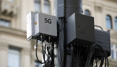 F&eacute;ltek a balatonfűzfőiek az 5G tornyokt&oacute;l, megtiltott&aacute;k az &eacute;p&iacute;t&eacute;s&uuml;ket - M&eacute;gis fel&aacute;ll&iacute;tj&aacute;k őket