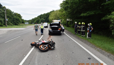 2,5 kg kokainnal, bedrogozva balesetezett egy motoros P&eacute;csett