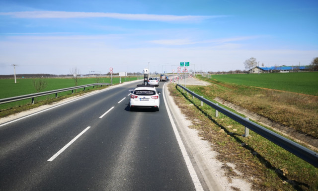 Lencsev&eacute;gre kaptuk az Apple Maps aut&oacute;j&aacute;t Kaposv&aacute;ron