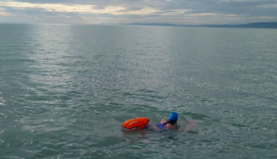 H&eacute;tv&eacute;g&eacute;n volt a T&eacute;li Balaton-&aacute;t&uacute;sz&aacute;s, amit csak 15 embernek siker&uuml;lt teljes&iacute;tenie