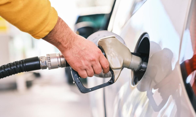 A hat&aacute;r a csillagos &eacute;g! P&eacute;nteken m&aacute;r a 650 forintot is meghaladja 1 liter g&aacute;zolaj &aacute;ra