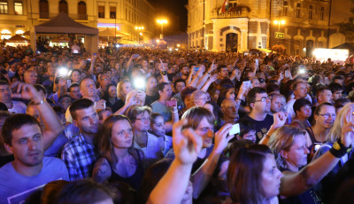 Mi&eacute;nk a V&aacute;ros - szombat esti hangulatk&eacute;pek