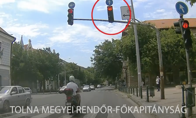 Egyetlen perc alatt 16 b&uuml;ntetőpontot &eacute;s egy 130 ezres b&uuml;ntit szedett &ouml;ssze egy motoros - VIDE&Oacute;