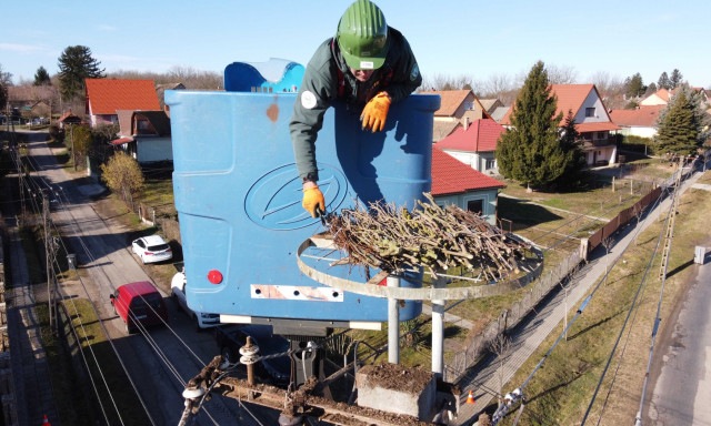 Csaknem 4500 f&eacute;szektart&oacute;val v&aacute;rja az E.ON a g&oacute;ly&aacute;k idei &eacute;rkez&eacute;s&eacute;t