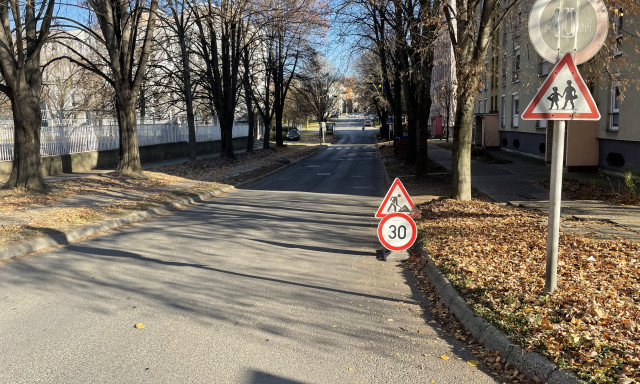 Csak &oacute;vatosan, k&aacute;ty&uacute;tengerr&eacute; v&aacute;ltozott a B&eacute;ke utca