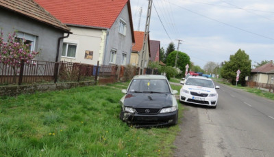 Kivitte a tűzcsapot &eacute;s az &aacute;rokba csap&oacute;dott, majd leszerelte a rendsz&aacute;mot &eacute;s elmenek&uuml;lt