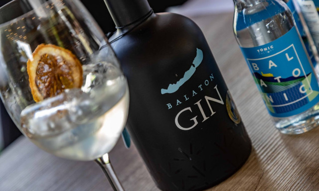 800 gin k&ouml;z&uuml;l lett arany&eacute;rmes a Balaton Gin az egyik legrangosabb vil&aacute;gversenyen