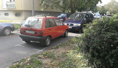 Letolatott egy parkol&oacute; kocsit, de olyan r&eacute;szeg volt, hogy elmenek&uuml;lni se tudott