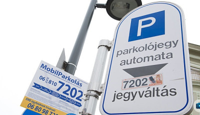 A parkol&aacute;sok t&ouml;bb mint 60 sz&aacute;zal&eacute;k&aacute;t fizetik mobiltelefonnal