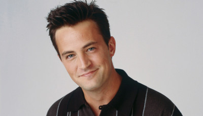 Meghalt Matthew Perry, a J&oacute;bar&aacute;tok Chandlerje