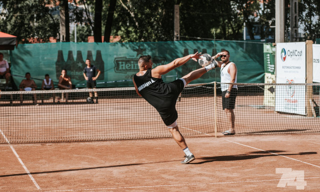 Par&aacute;zs meccsek, felfokozott hangulat - Ilyen volt a Cs&aacute;sz&aacute;rr&eacute;t Open első napja - GAL&Eacute;RIA