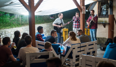 Sr&aacute;cok a szomsz&eacute;db&oacute;l @ Desi Beach Bar - Hangulatk&eacute;pek