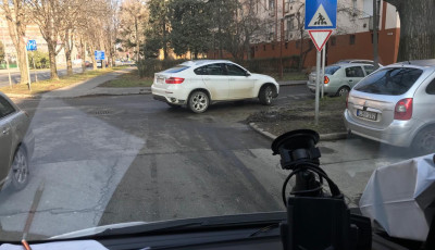 &Uacute;jra hadrendben a parkol&oacute;&oacute;r&aacute;k - Szerd&aacute;t&oacute;l v&eacute;ge az ingyen parkol&aacute;snak